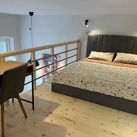 Loft Exit Centre - 2 New Apartmán